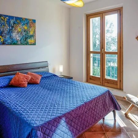 3 Bedroom In * Lucignano