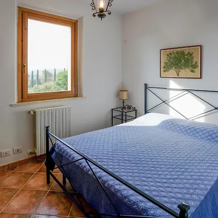 Amazing In With Kitchen Holiday home
